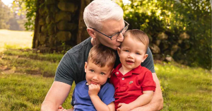 Fans fear Anderson Cooper has an illness as the American Broadcaster’s set to leave the “60 Minutes” CBS Show After Almost Two Decades