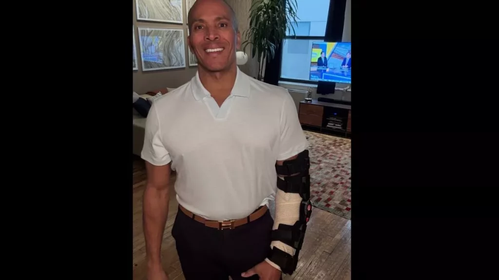 What Happened to Mike Woods arm